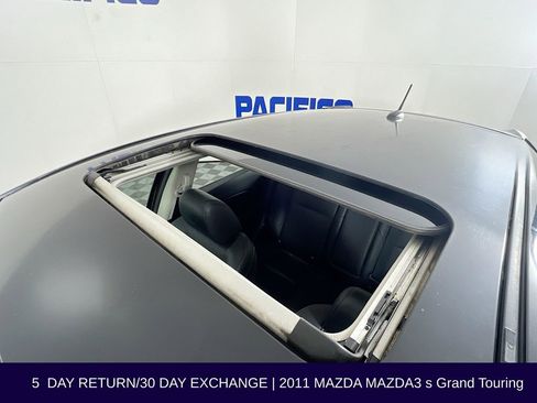 Used 2011 MAZDA MAZDA3 s Grand Touring w/ Tech Pkg image 17