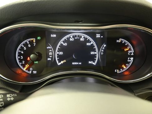 Used 2021 Jeep Grand Cherokee Limited w/ Sun & Sound Group AWD/4WD image 24