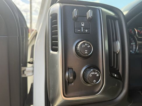 Used 2016 Chevrolet Silverado 2500 LT image 19