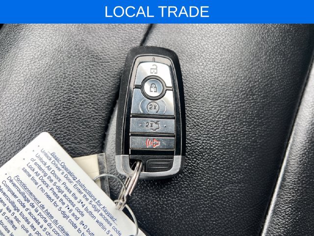 Used 2018 Ford Explorer XLT w/ Equipment Group 202A AWD/4WD image 32