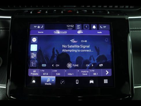 New 2025 Jeep Grand Cherokee Altitude image 17