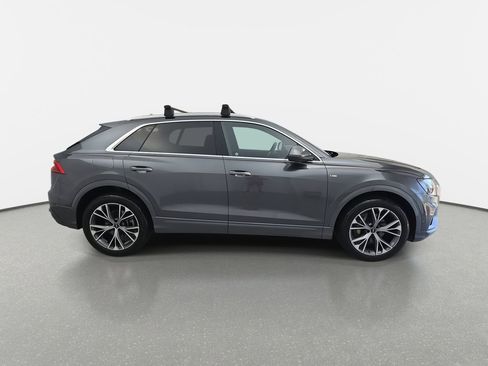 Used 2021 Audi Q8 Premium Plus image 8