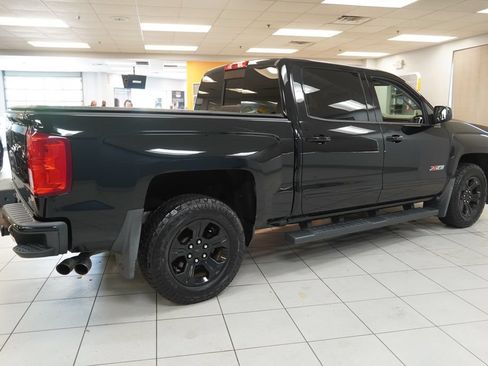 Used 2017 Chevrolet Silverado 1500 LTZ Z71 w/ Midnight Edition AWD/4WD image 11