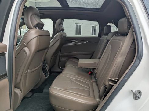 Used 2017 Lincoln MKX Reserve w/ Driver Assistance Package AWD/4WD image 14