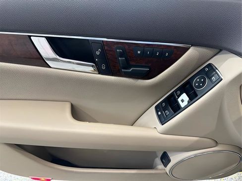 Used 2011 Mercedes-Benz C 300 4MATIC Sedan image 10