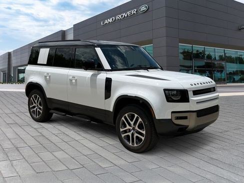New 2026 Land Rover Defender 110 S AWD/4WD image 7