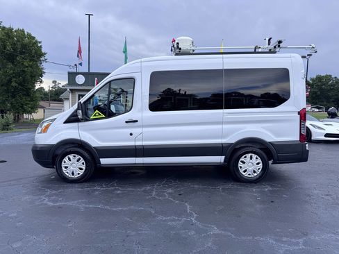Used 2017 Ford Transit 150 XLT image 2