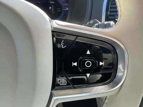 Certified 2023 Volvo XC90 T8 Ultimate w/ Lounge Package image 28