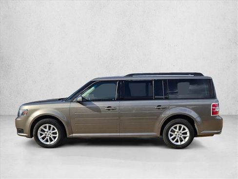 Used 2014 Ford Flex SE image 9