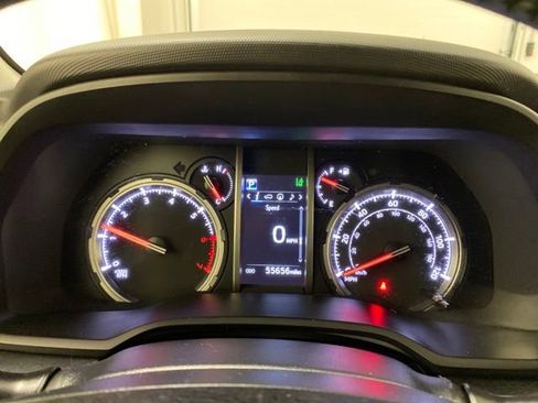 Certified 2022 Toyota 4Runner TRD Off-Road Premium image 22