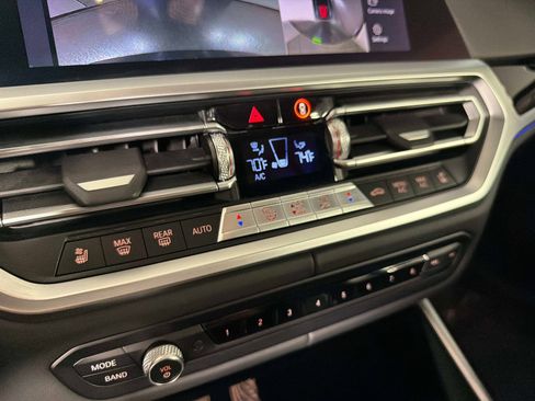 Used 2022 BMW M4 Coupe RWD image 36