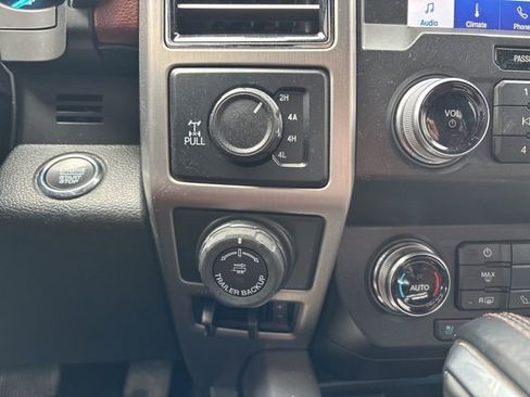 Used 2020 Ford F150 Platinum w/ Equipment Group 701A Luxury image 37