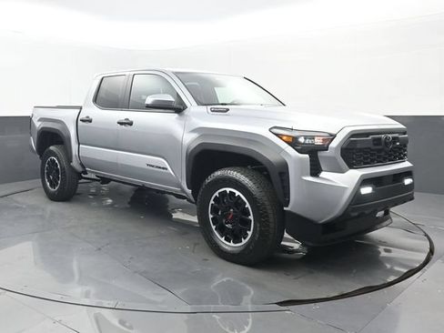 Used 2026 Toyota Tacoma TRD Off-Road AWD/4WD image 18