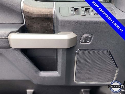 Used 2022 Ford F250 Lariat w/ Chrome Package image 16