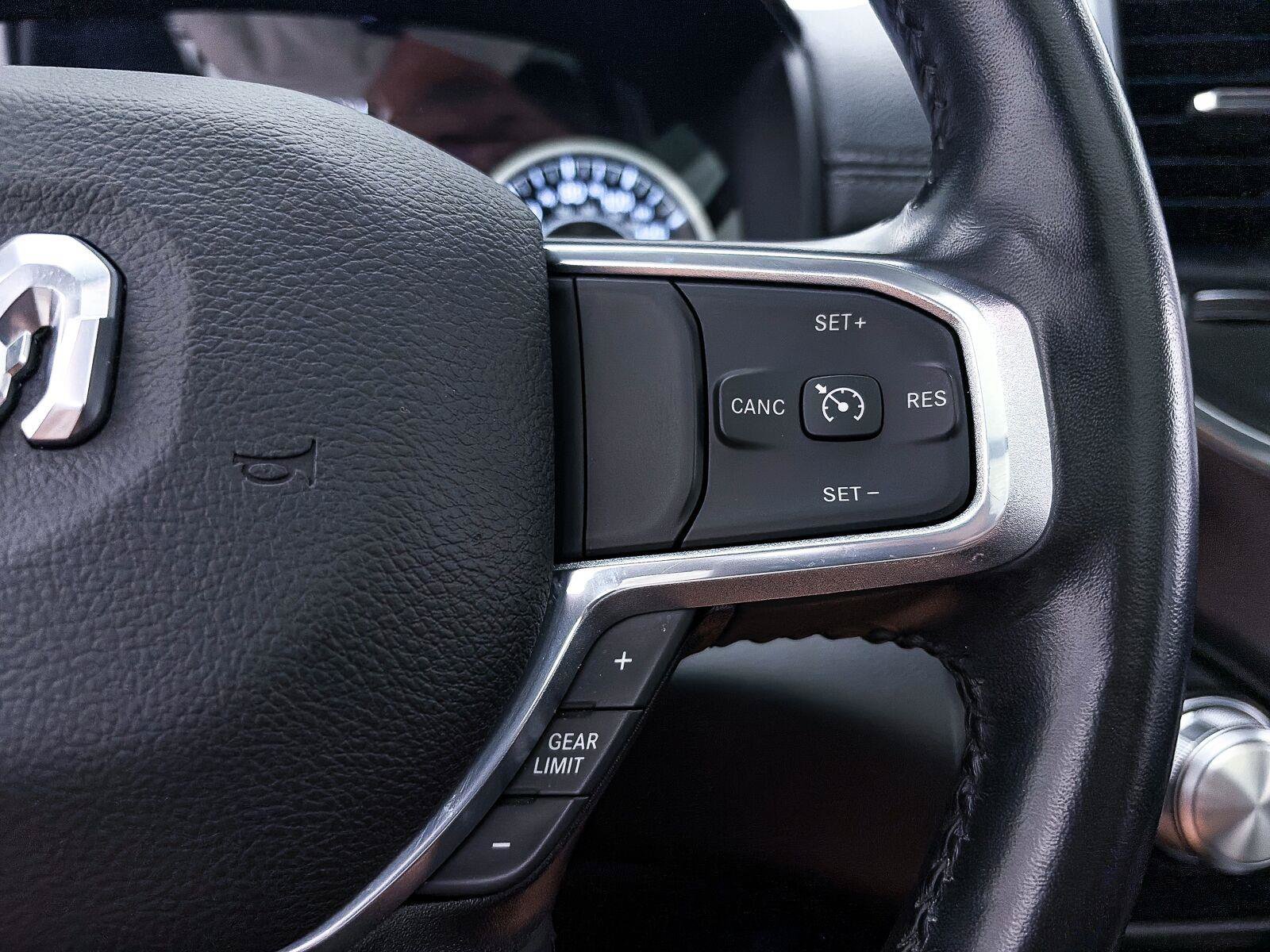 Used 2023 RAM 1500 Laramie AWD/4WD image 34