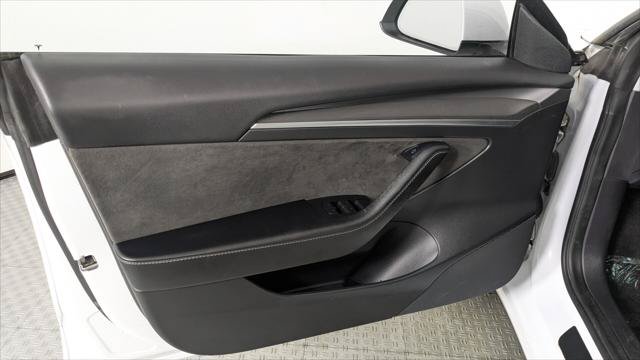 Used 2022 Tesla Model 3 Standard Range RWD image 12