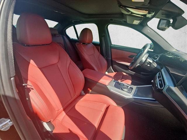 Used 2024 BMW 330i Sedan w/ M Sport Package RWD image 19