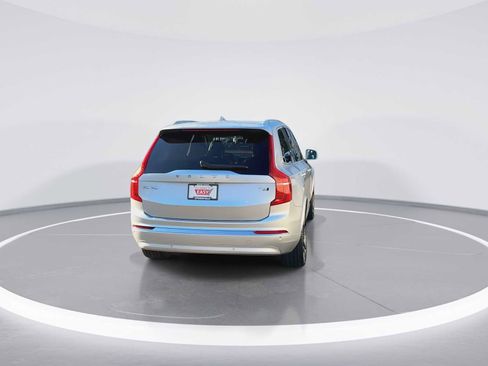Used 2022 Volvo XC90 T6 Inscription w/ Advanced Package image 7