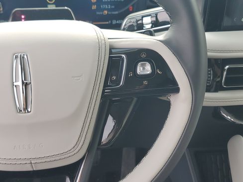 New 2026 Lincoln Aviator Reserve image 17