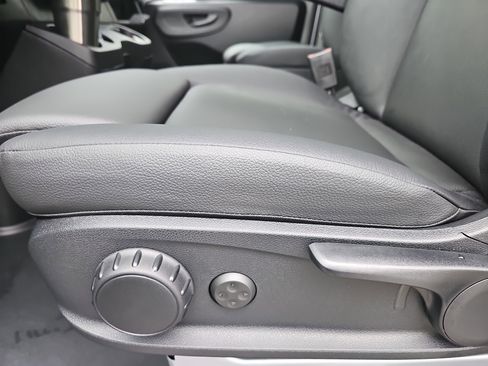 New 2025 Mercedes-Benz Sprinter 2500 image 29