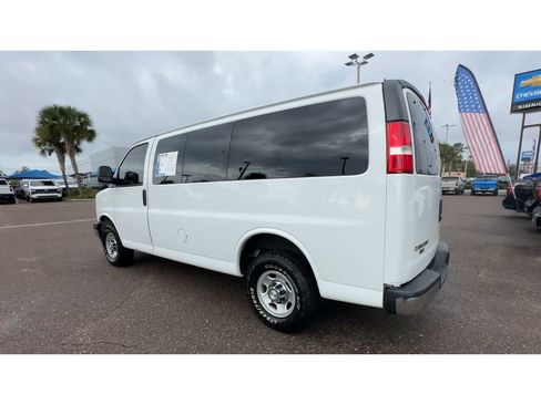 Used 2019 Chevrolet Express 3500 LT w/ LT Preferred Equipment Group image 4