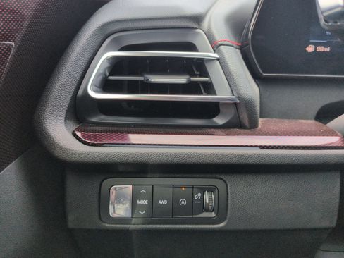 Certified 2026 Chevrolet Traverse RS w/ LPO, Floor Liner Package AWD/4WD image 18