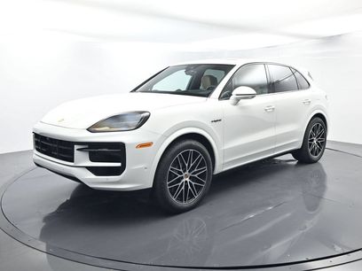 Certified 2025 Porsche Cayenne E-Hybrid w/ Premium Package Plus