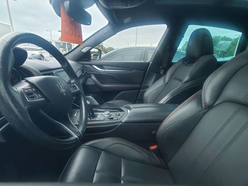 Used 2022 Maserati Levante Modena S image 10