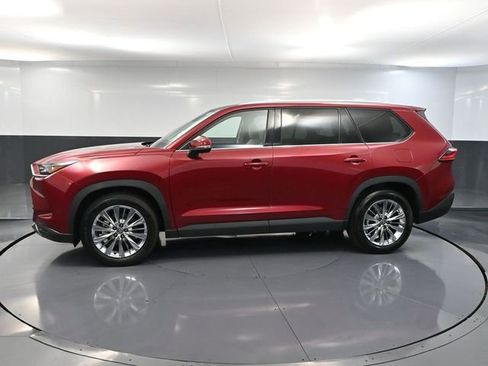 Used 2024 Toyota Grand Highlander Platinum image 10