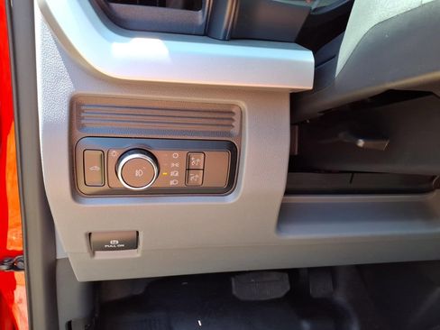 Used 2024 Ford F250 XL w/ FX4 Off-Road Package AWD/4WD image 21