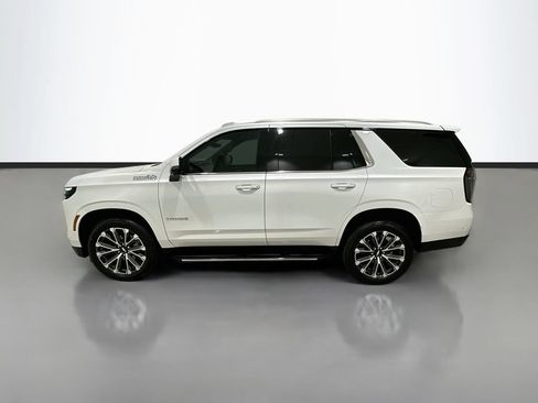 Used 2025 Chevrolet Tahoe High Country AWD/4WD image 4