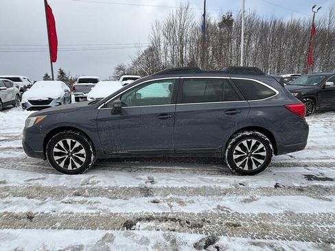 Used 2017 Subaru Outback 2.5i Limited image 4