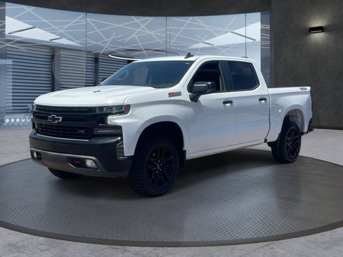 Certified 2021 Chevrolet Silverado 1500 LT Trail Boss w/ LPO, Dark Essentials Package AWD/4WD image 2