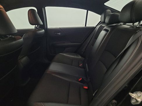 Used 2016 Honda Accord Sport image 18