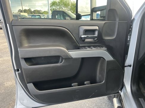 Used 2017 Chevrolet Silverado 2500 LT w/ LT Convenience Package image 13