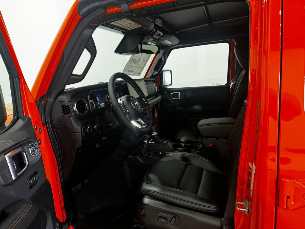 New 2026 Jeep Wrangler Unlimited Sahara AWD/4WD image 14