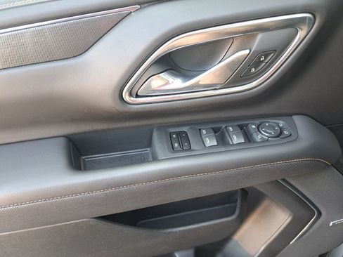 Used 2023 GMC Yukon XL AT4 AWD/4WD image 32