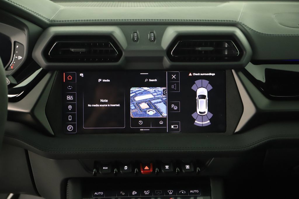 Used 2025 Lamborghini Urus SE AWD/4WD image 20