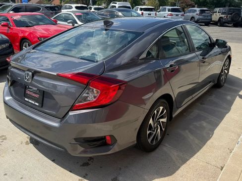 Used 2017 Honda Civic EX image 3