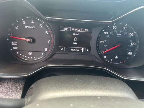 Used 2021 Chevrolet TrailBlazer LT w/ Driver Confidence Package image 5