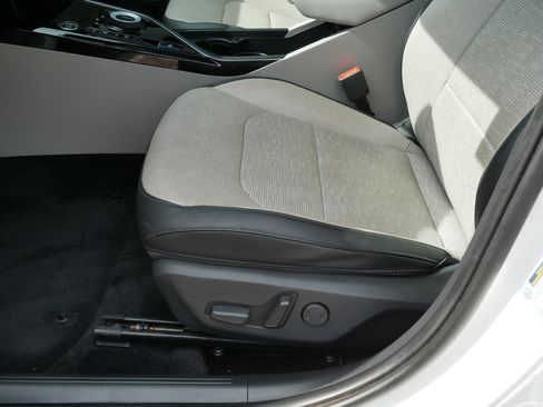 Used 2023 Kia Niro Wave FWD image 20