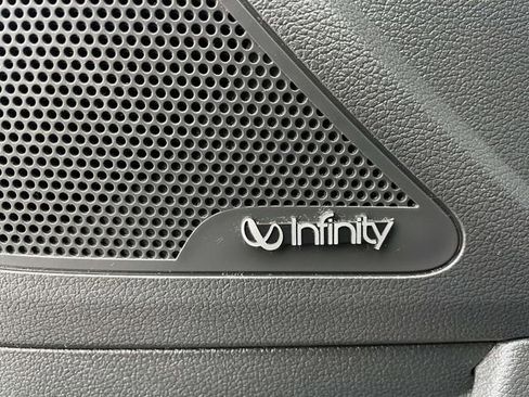 Used 2020 Hyundai Elantra Limited w/ Cargo Package (C1) image 21