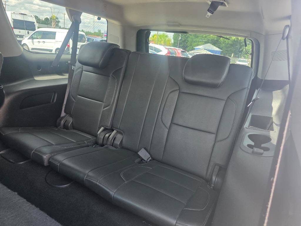 Used 2018 Chevrolet Suburban LT AWD/4WD image 9