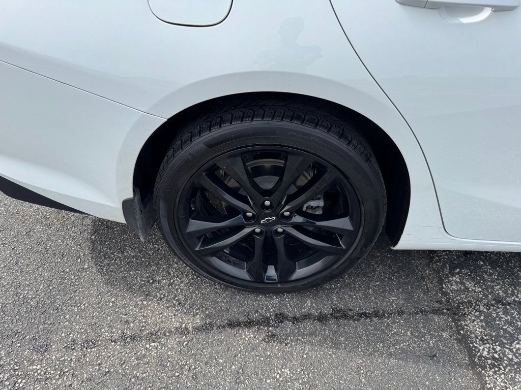 Certified 2022 Chevrolet Malibu LT FWD image 30