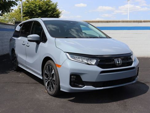Certified 2026 Honda Odyssey Elite image 7
