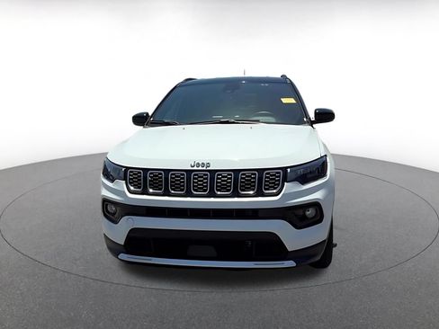 Used 2025 Jeep Compass Limited AWD/4WD image 4