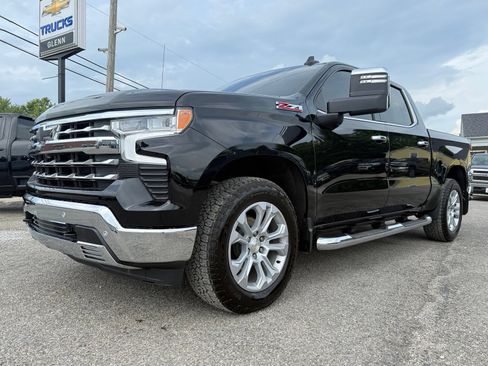Used 2025 Chevrolet Silverado 1500 LTZ w/ LTZ Premium Package AWD/4WD image 2