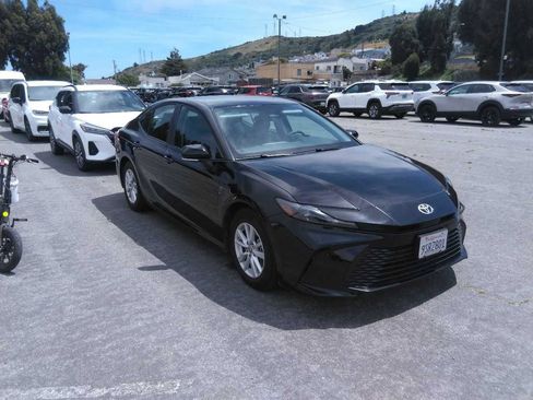 Used 2025 Toyota Camry LE FWD image 1