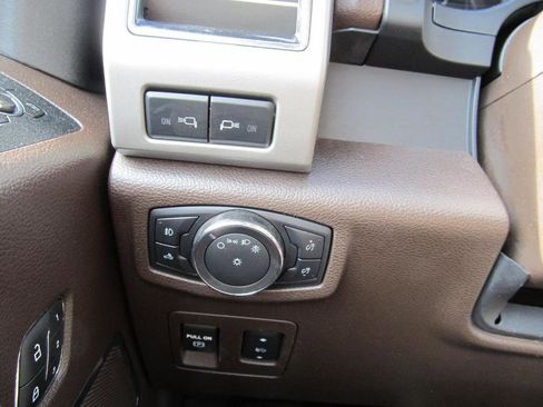 Used 2018 Ford F150 King Ranch w/ Equipment Group 601A Luxury image 60