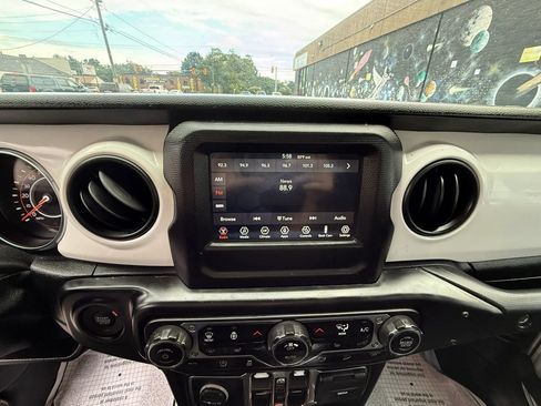 Used 2021 Jeep Wrangler Unlimited Sport AWD/4WD image 8